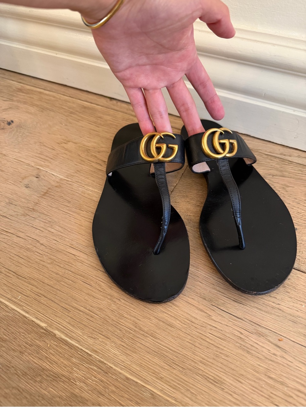 Gucci Marmont Black Leather Thong Sandals with Gold GG Logo